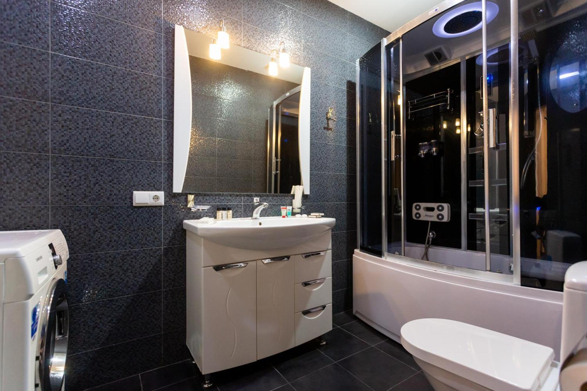 Two Bedroom Apartment In The City Center Tbilisi Exterior photo
